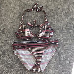 Tommy Bahama Large 2 piece